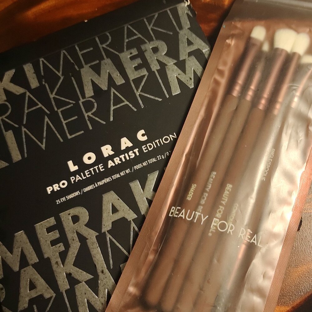 Lorac pallet and beauty for real brushes